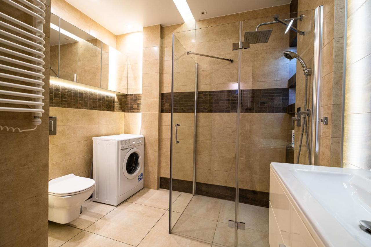 קרקוב Stawowa Premium Apartment - 69 M2 With Sauna And Private Garage מראה חיצוני תמונה